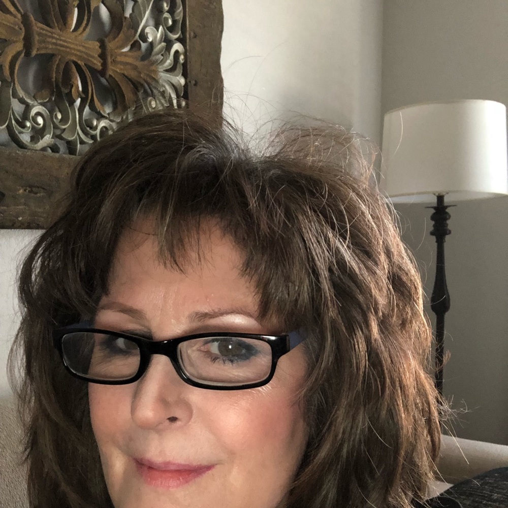 Meet your Posher, Brenda